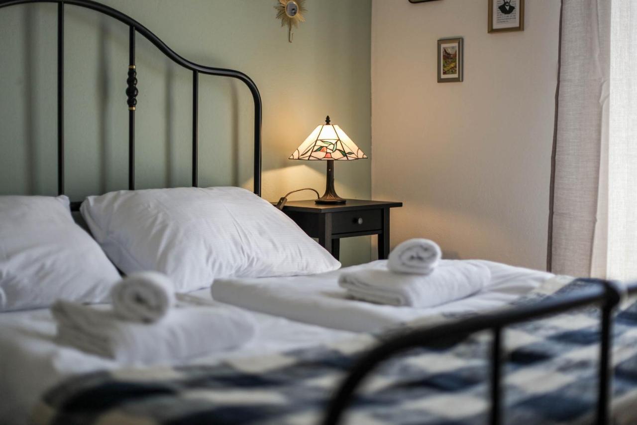 Sherlock'S Holidays Boutique Rooms Portorož Buitenkant foto