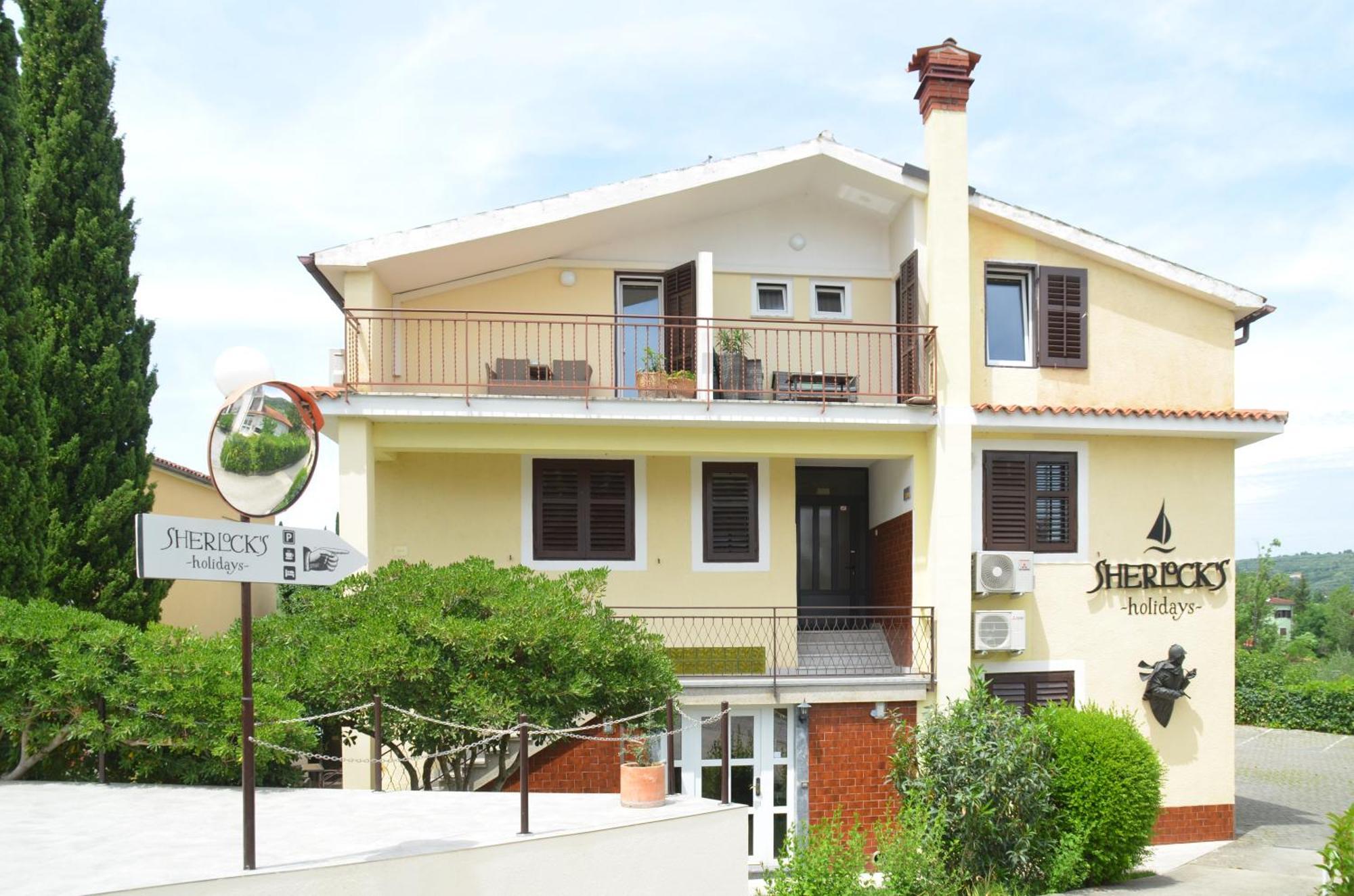 Sherlock'S Holidays Boutique Rooms Portorož Buitenkant foto