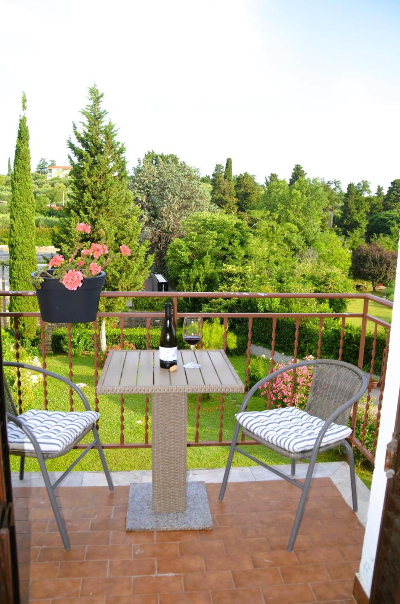 Sherlock'S Holidays Boutique Rooms Portorož Buitenkant foto